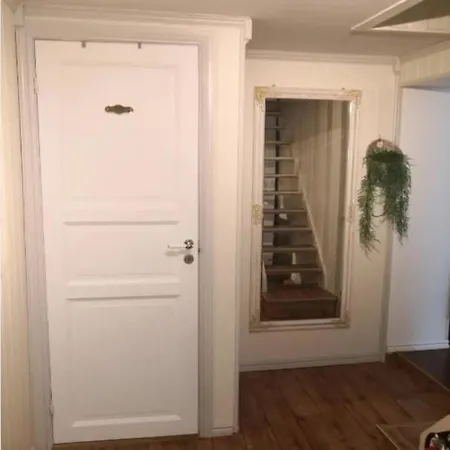 Studioleilighet I Kjeller Ved Stranden Og Hvalsenter Nb Ma Vaskes Etter Endt Leie Eller Betale Rengjoringshjelpen 500 Kr *