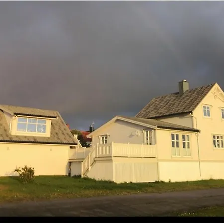Sentral Strandleilighet Med Hvalsenter * Andenes