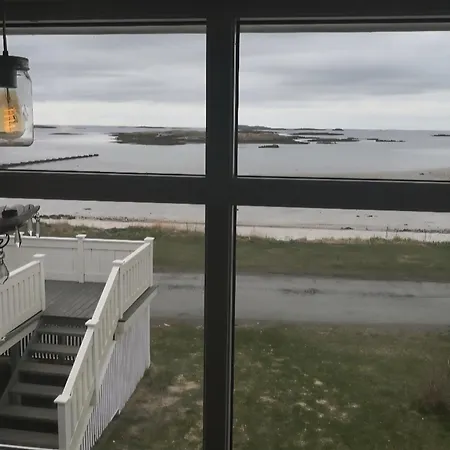 Studioleilighet I Kjeller Ved Stranden Og Hvalsenter Nb Ma Vaskes Etter Endt Leie Eller Betale Rengjoringshjelpen 500 Kr アパート アンデネス