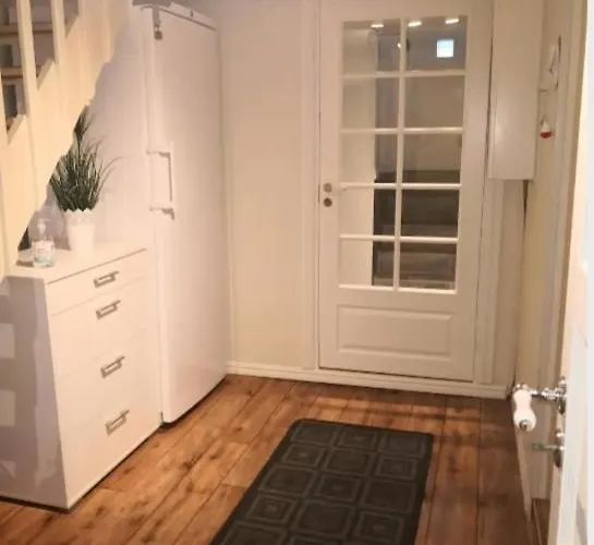 Апартаменты Studioleilighet I Kjeller Ved Stranden Og Hvalsenter Nb Ma Vaskes Etter Endt Leie Eller Betale Rengjoringshjelpen 500 Kr